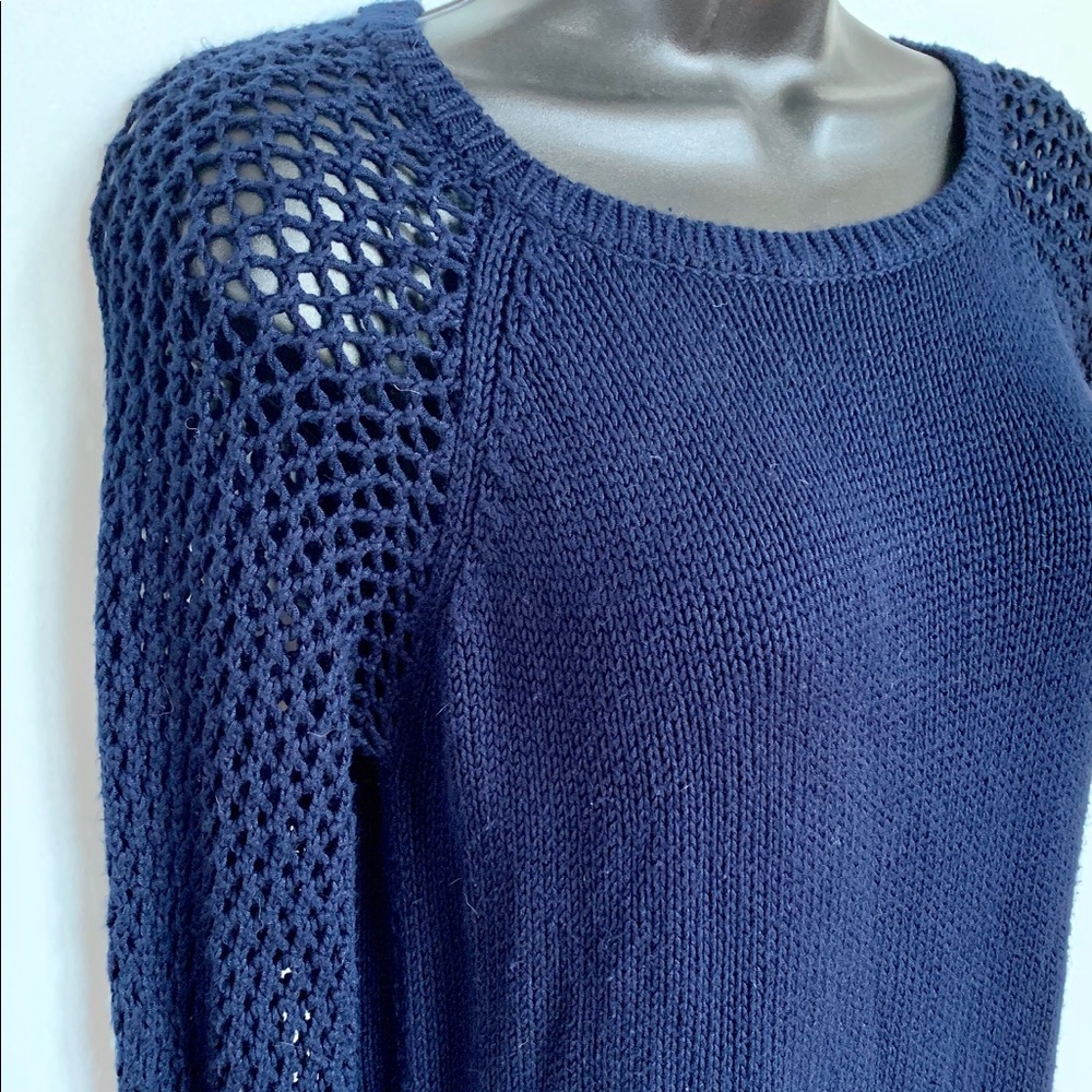 Anthropologies 525 America sweater w crocheted arm